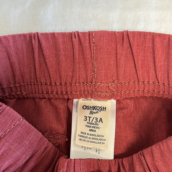 OshKosh B'gosh Red Casual Elastic Waist Shorts - Picture 2 of 4